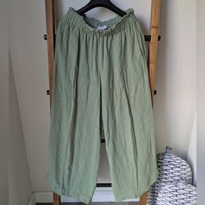 Petal & Pup Women's Sage Cropped Wide Leg Trousers - Size M